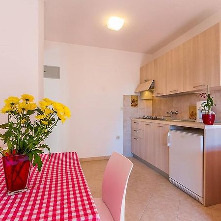 Apartments Valbandon Fažana Extérieur photo