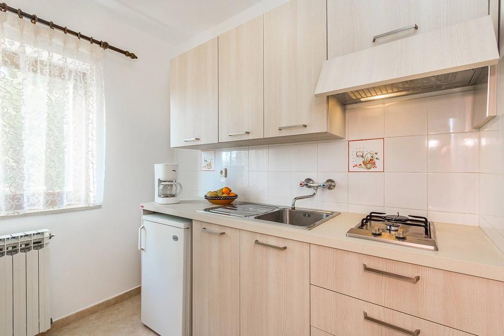 Apartments Valbandon Fažana Extérieur photo